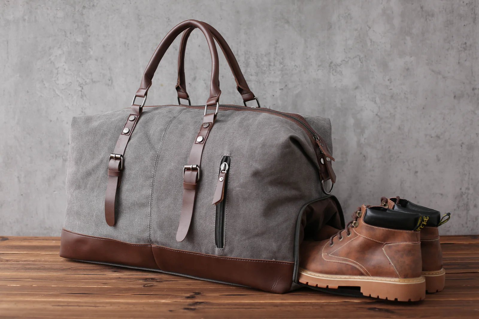 Vue sur les rangements de chaussure du Sac Sorrento